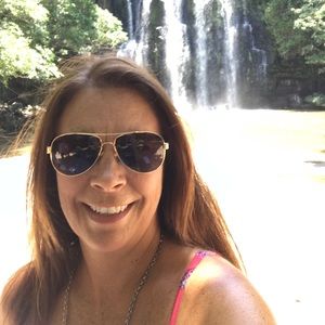 Meet your Posher, Shelly